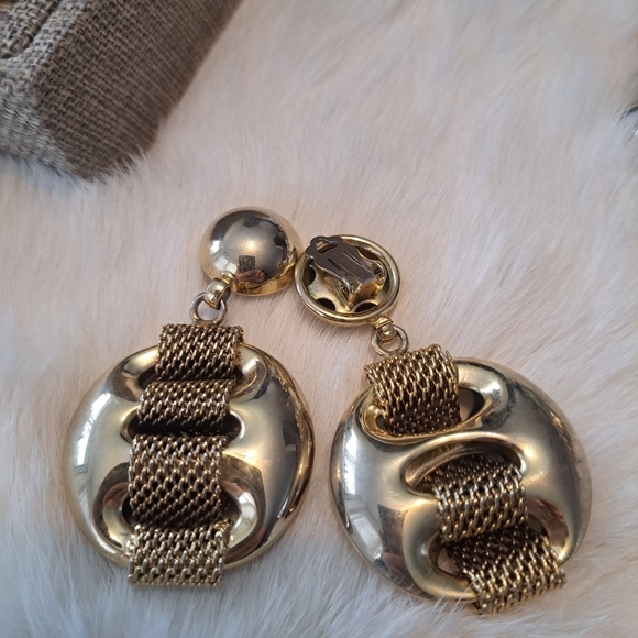 Large drop style clip on earrings - Picture 2 of 2